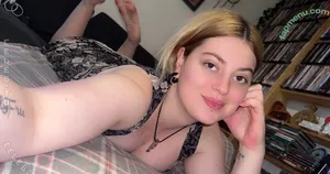 Lakishas_world / Mrs_Lakisha / lakisha1998 / lakishas_world98 nude photo #0143