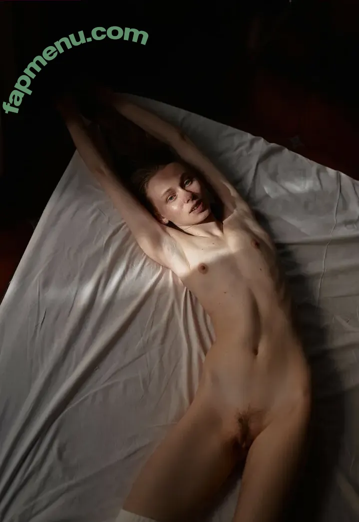 lakiza_ann nude photo #0051 (lakiza.ann)