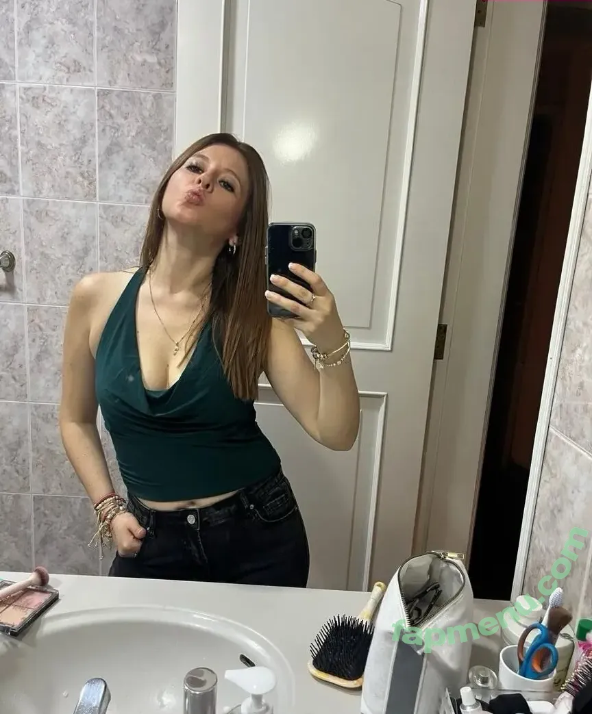 Lala Lala nude photo #0016 (lala.d / lillielala_music)