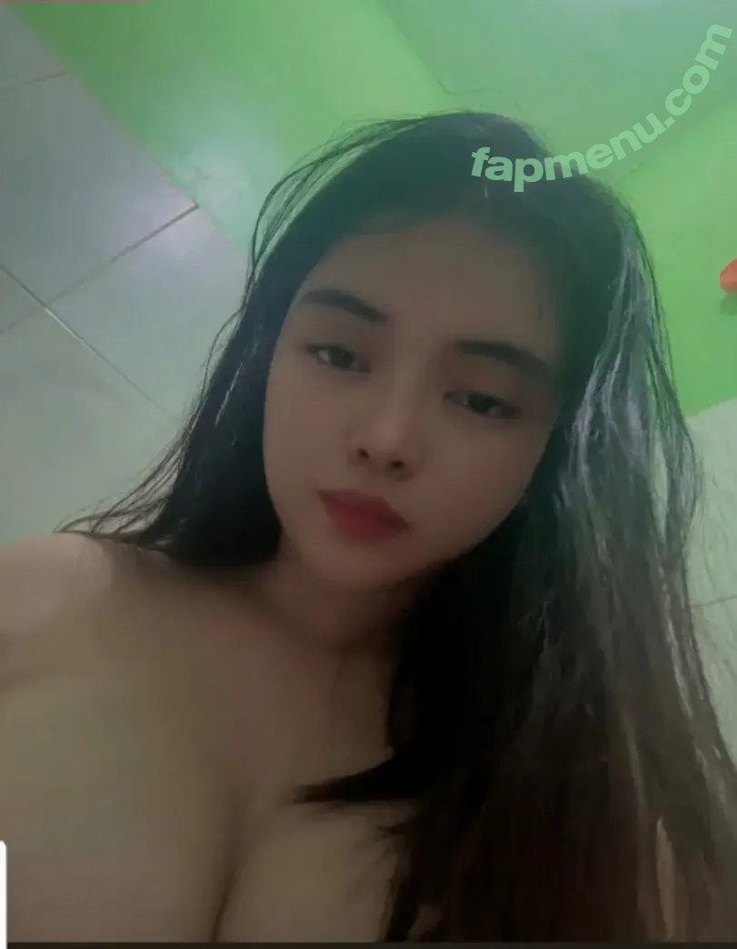 lalalyan_ nude photo #0036 (onlylalatheislandgal / tteokbbokkiii)