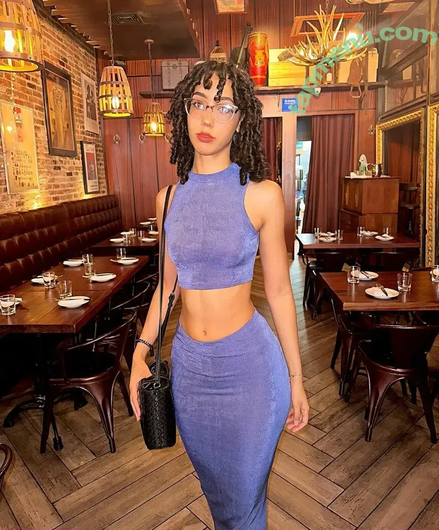 lalayravo nude photo #0003 (lalayravo)