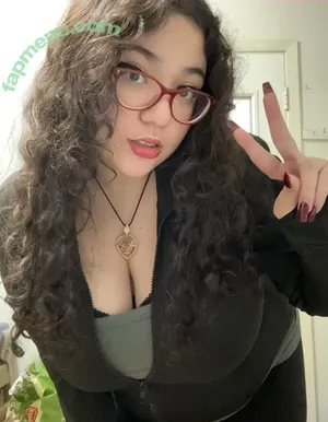 lalenoraaax / xanjeli nude photo #0008