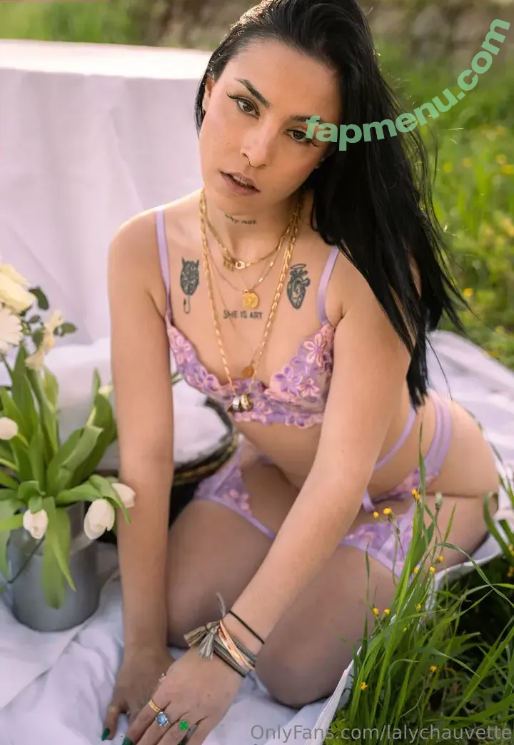 lalychauvette nude photo #0060 (laly_chauvette)