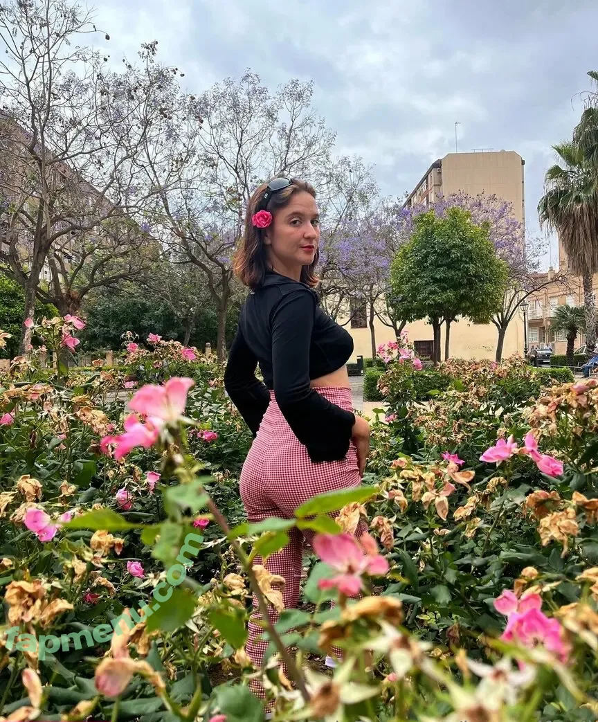 lamamifertil nude photo #0151 (malemiller_)