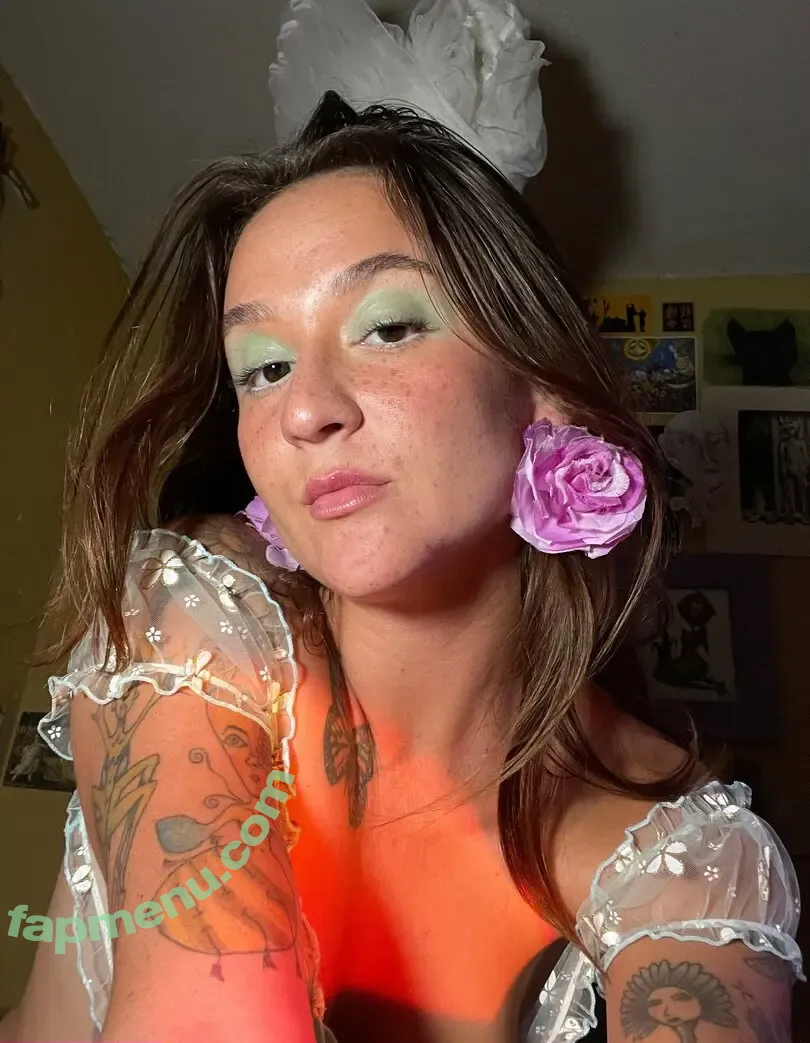 lamamifertil nude photo #0168 (malemiller_)