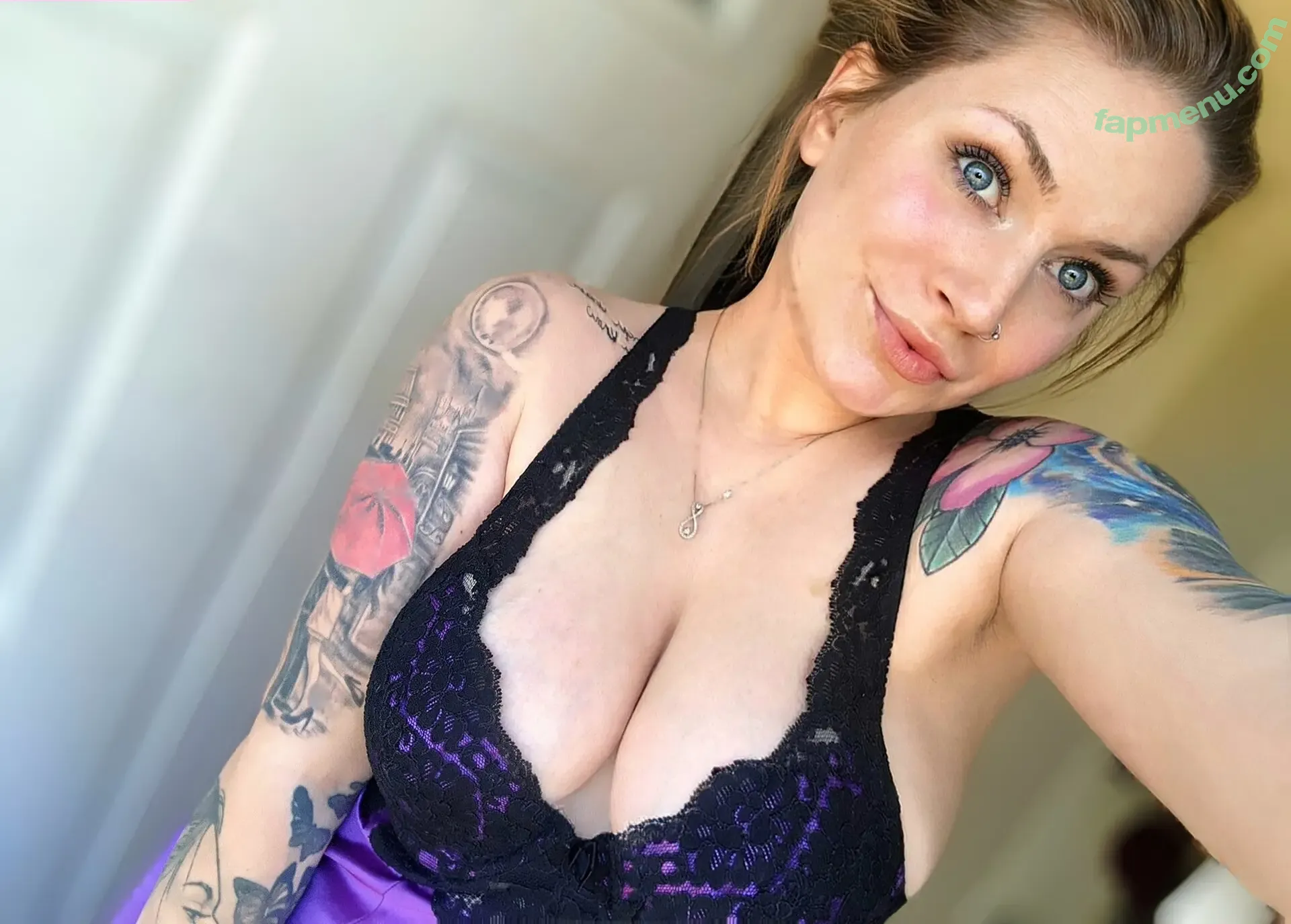 Lameassloser95 / Coolassloser95 nude photo #0003 (Lameassloser95)