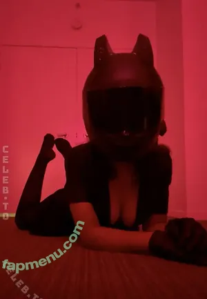 Lamotogirl nude photo #0010