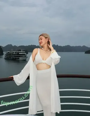 Lan Nguyen / Asian Angels / xuanlanminhnguyen nude photo #0024