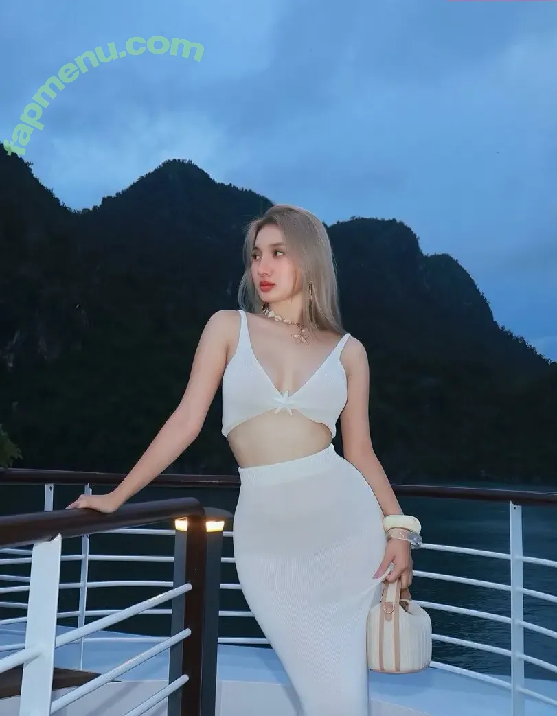 Lan Nguyen nude photo #0018 (Asian Angels / xuanlanminhnguyen)