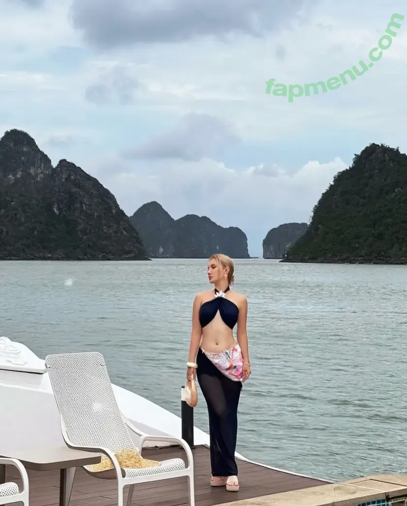 Lan Nguyen nude photo #0027 (Asian Angels / xuanlanminhnguyen)