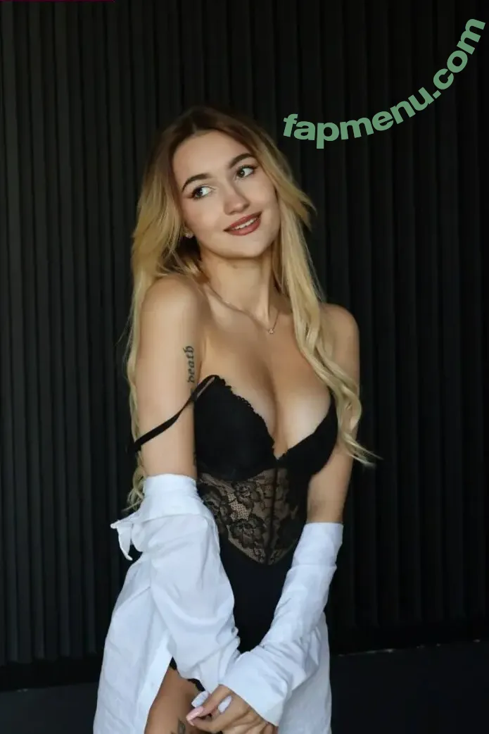 Lana-Chester nude photo #0026 (lana.chester)