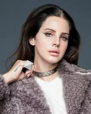 Lana Del Rey / lanadelrey / lanaraybabyx nude photo #0073