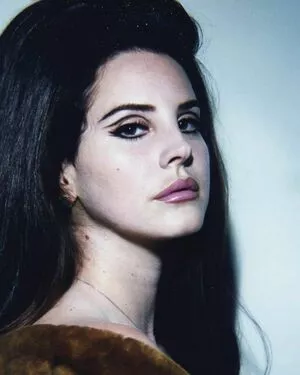 Lana Del Rey / lanadelrey / lanaraybabyx nude photo #0221