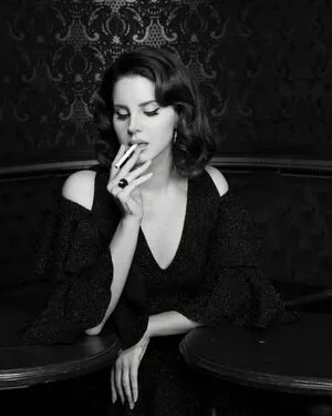 Lana Del Rey / lanadelrey / lanaraybabyx nude photo #0229