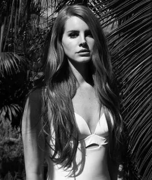 Lana Del Rey / lanadelrey / lanaraybabyx nude photo #0242