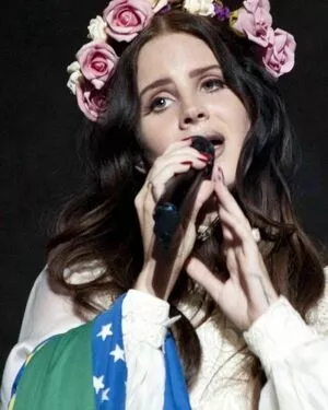 Lana Del Rey / lanadelrey / lanaraybabyx nude photo #0271