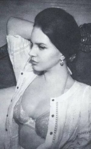 Lana Del Rey / lanadelrey / lanaraybabyx nude photo #0370