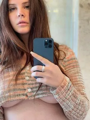 Lana Del Rey / lanadelrey / lanaraybabyx nude photo #0419