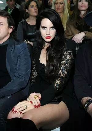 Lana Del Rey / lanadelrey / lanaraybabyx nude photo #0420