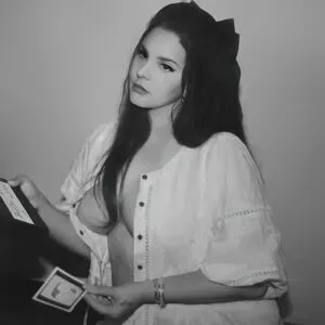 Lana Del Rey / lanadelrey / lanaraybabyx nude photo #0478