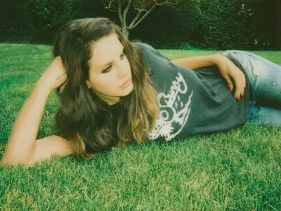 Lana Del Rey / lanadelreypictures / lanaraybabyx nude photo #0712