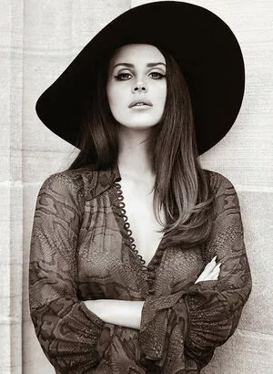 Lana Del Rey / lanadelreypictures / lanaraybabyx nude photo #0719