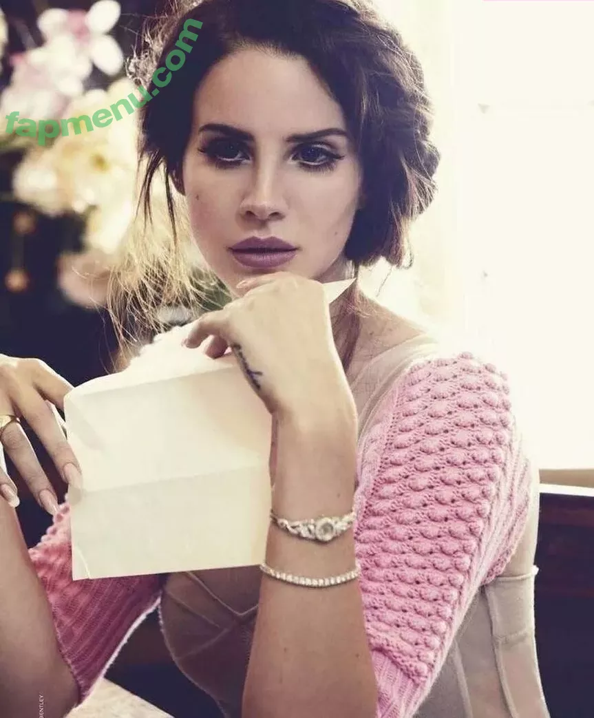 Lana Del Rey nude photo #0080 (lanadelreypictures / lanaraybabyx)