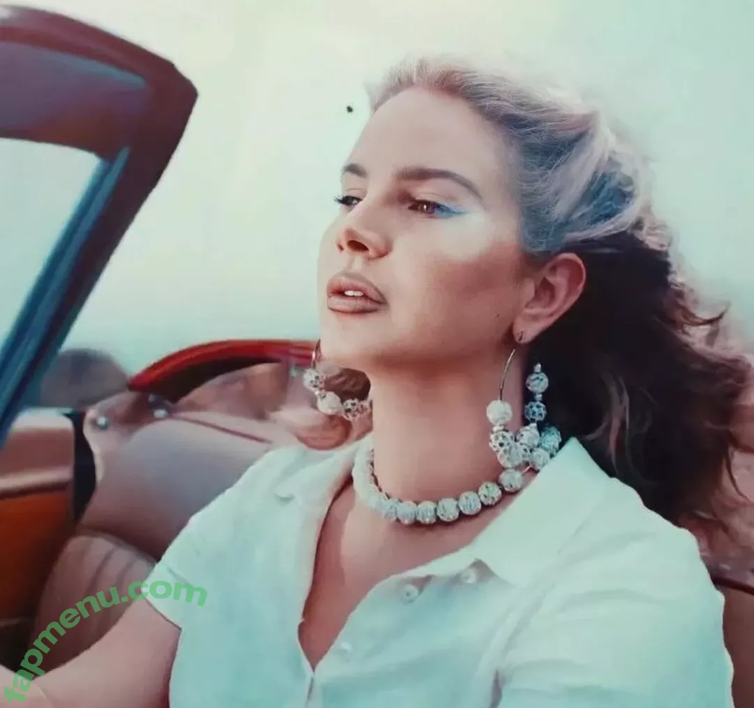 Lana Del Rey nude photo #0233 (lanadelrey / lanaraybabyx)