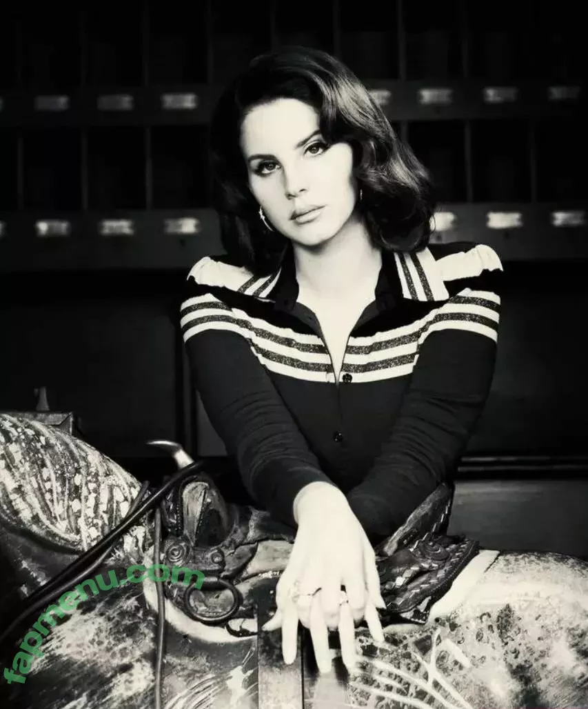 Lana Del Rey nude photo #0237 (lanadelrey / lanaraybabyx)