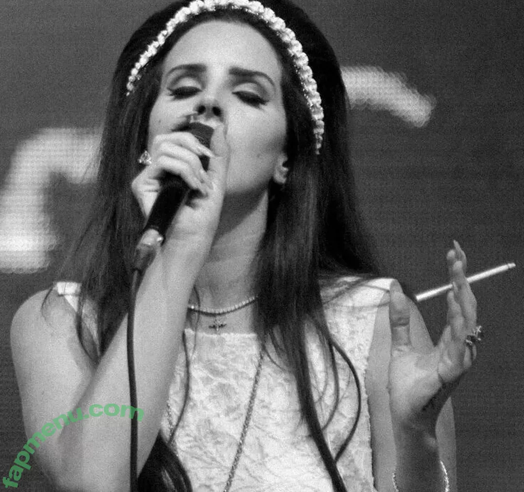 Lana Del Rey nude photo #0269 (lanadelrey / lanaraybabyx)