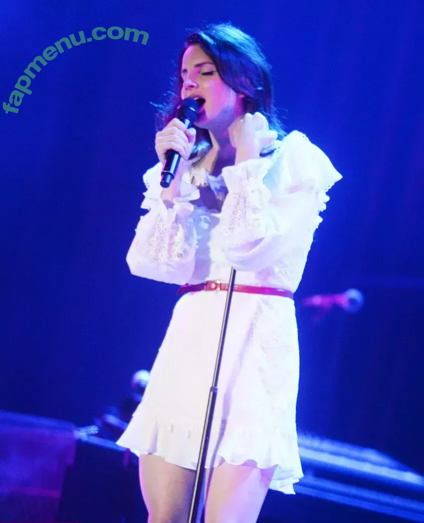 Lana Del Rey nude photo #0273 (lanadelrey / lanaraybabyx)