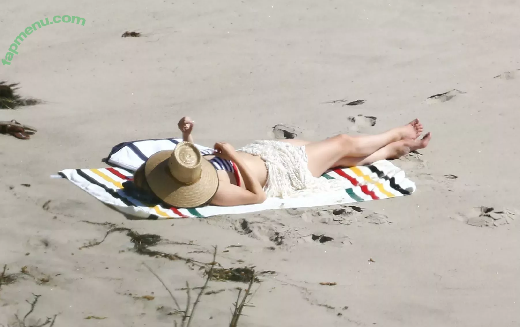 Lana Del Rey nude photo #0315 (lanadelrey / lanaraybabyx)