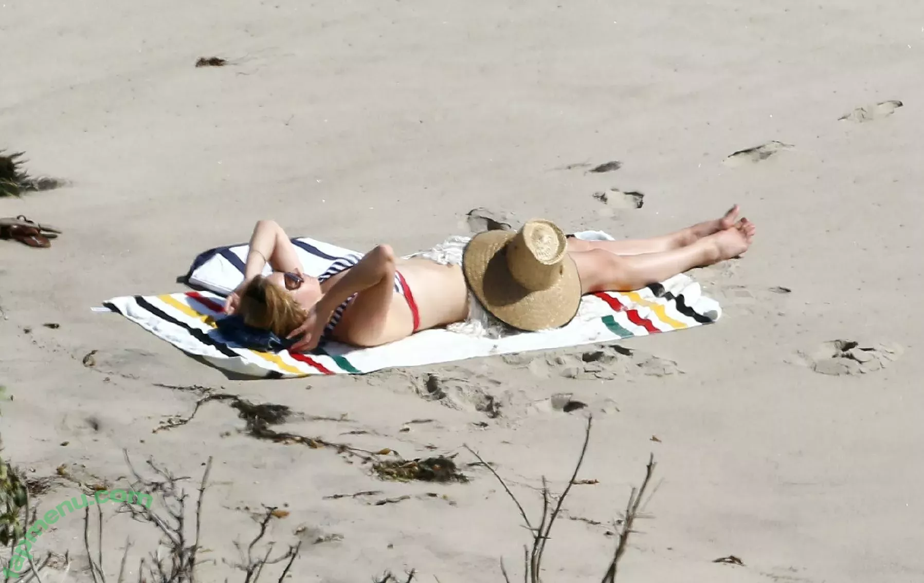Lana Del Rey nude photo #0316 (lanadelrey / lanaraybabyx)