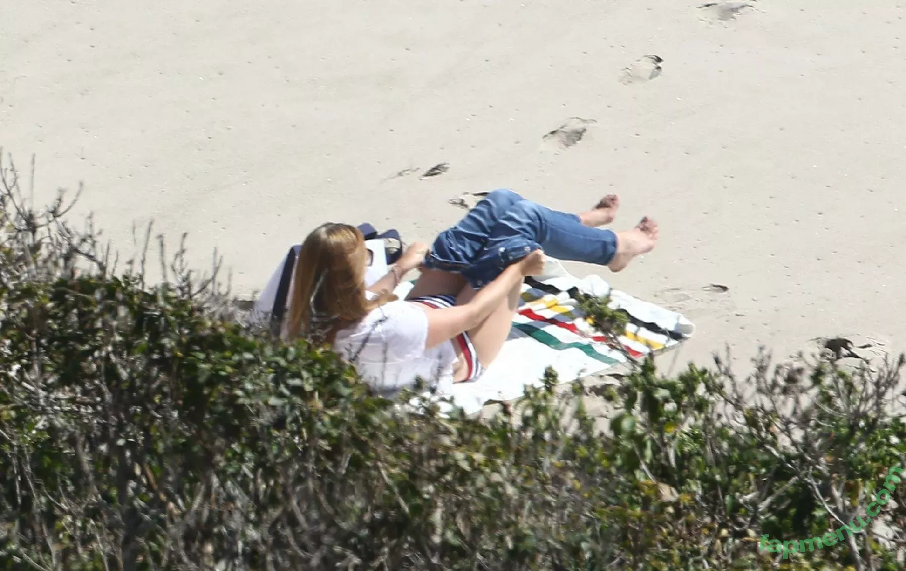 Lana Del Rey nude photo #0335 (lanadelrey / lanaraybabyx)