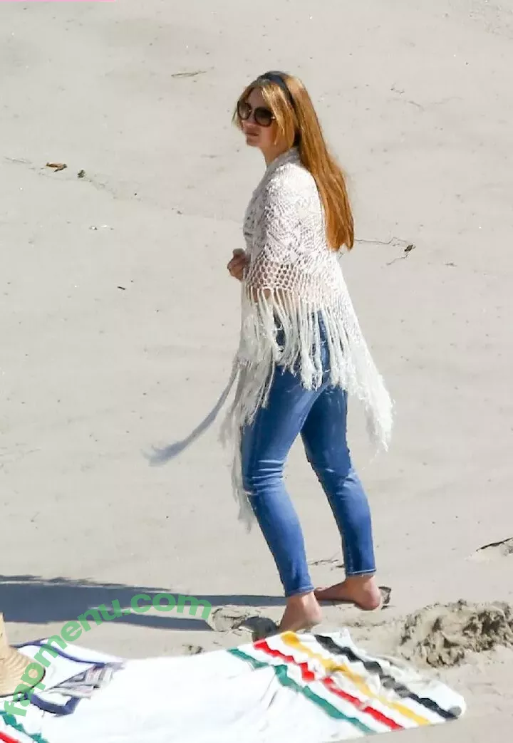 Lana Del Rey nude photo #0346 (lanadelrey / lanaraybabyx)