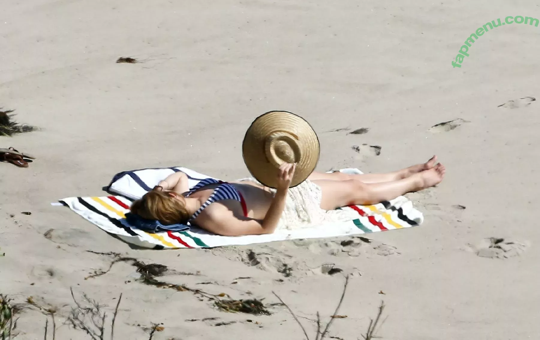 Lana Del Rey nude photo #0358 (lanadelrey / lanaraybabyx)