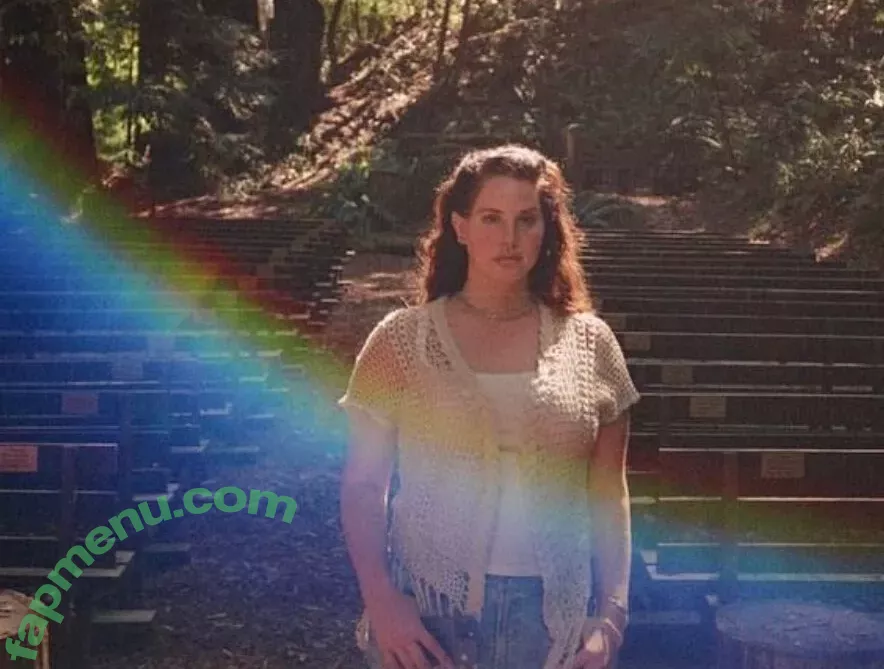 Lana Del Rey nude photo #0472 (lanadelrey / lanaraybabyx)