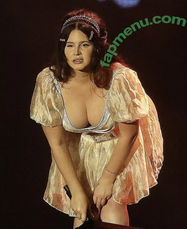 Lana Del Rey nude photo #0496 (lanadelrey / lanaraybabyx)
