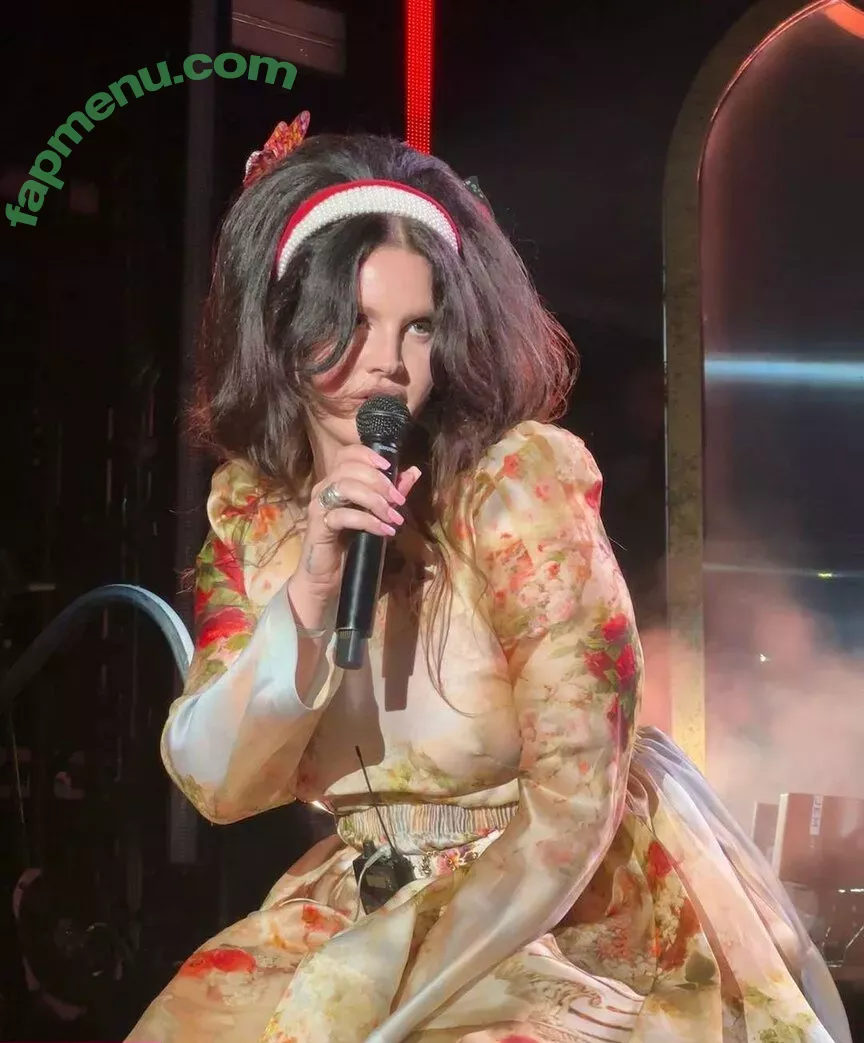 Lana Del Rey nude photo #0503 (lanadelrey / lanaraybabyx)