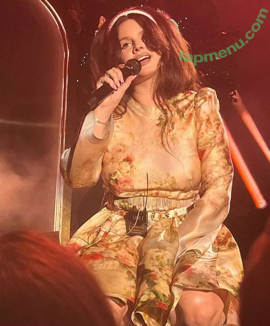 Lana Del Rey nude photo #0504 (lanadelrey / lanaraybabyx)