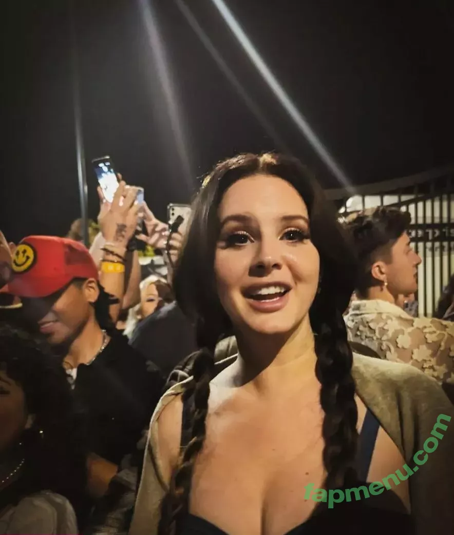 Lana Del Rey nude photo #0523 (lanadelreypictures / lanaraybabyx)