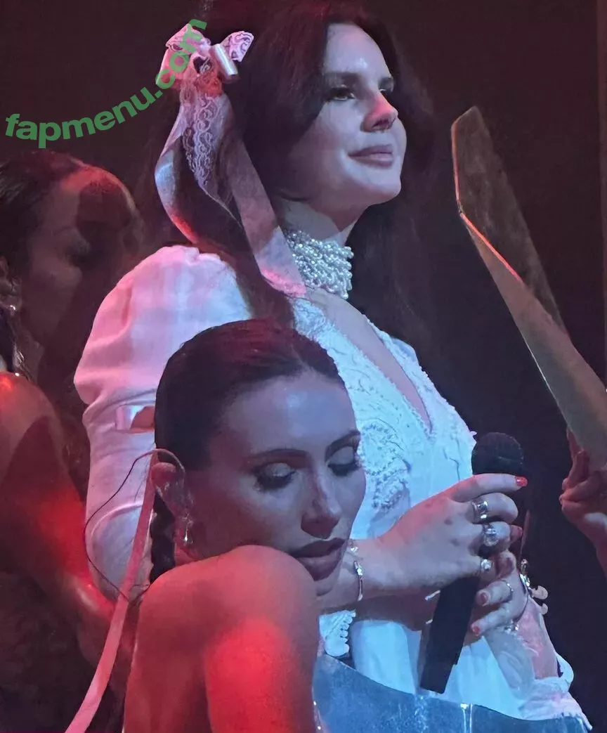 Lana Del Rey nude photo #0532 (lanadelrey / lanaraybabyx)