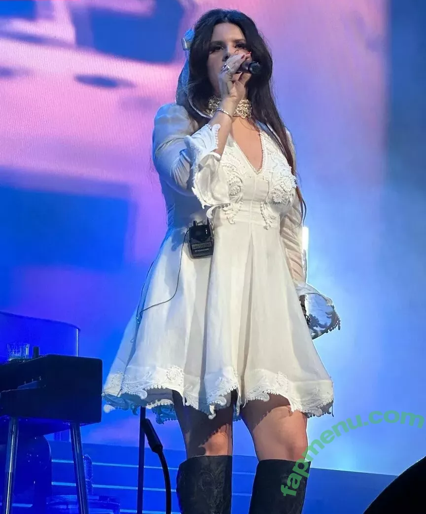 Lana Del Rey nude photo #0533 (lanadelrey / lanaraybabyx)