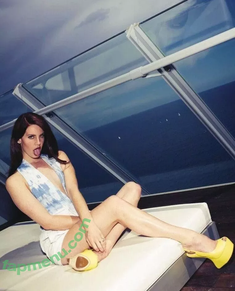 Lana Del Rey nude photo #0548 (lanadelreypictures / lanaraybabyx)