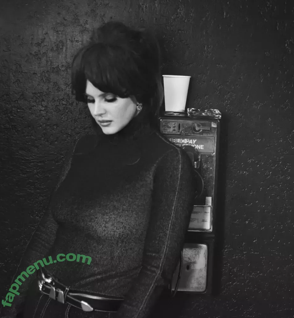 Lana Del Rey nude photo #0578 (lanadelrey / lanaraybabyx)