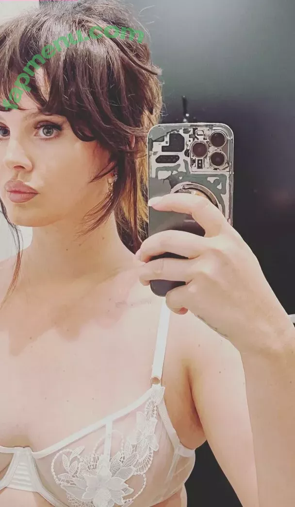Lana Del Rey nude photo #0588 (lanadelrey / lanaraybabyx)