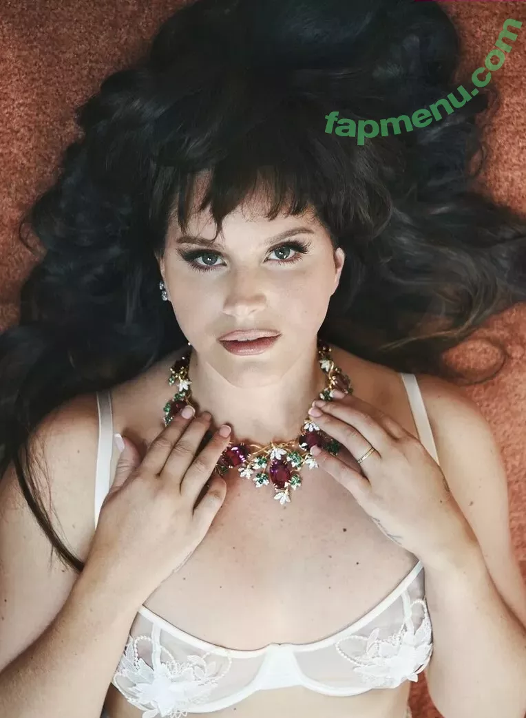 Lana Del Rey nude photo #0593 (lanadelrey / lanaraybabyx)