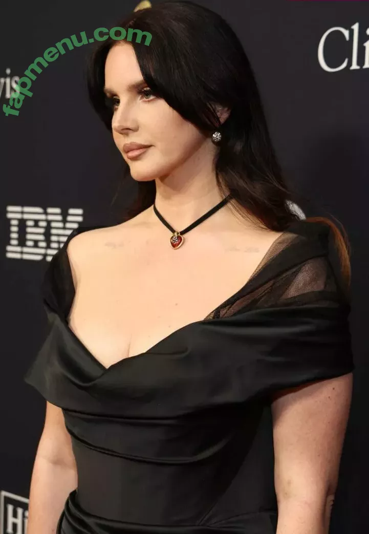 Lana Del Rey nude photo #0632 (lanadelrey / lanaraybabyx)