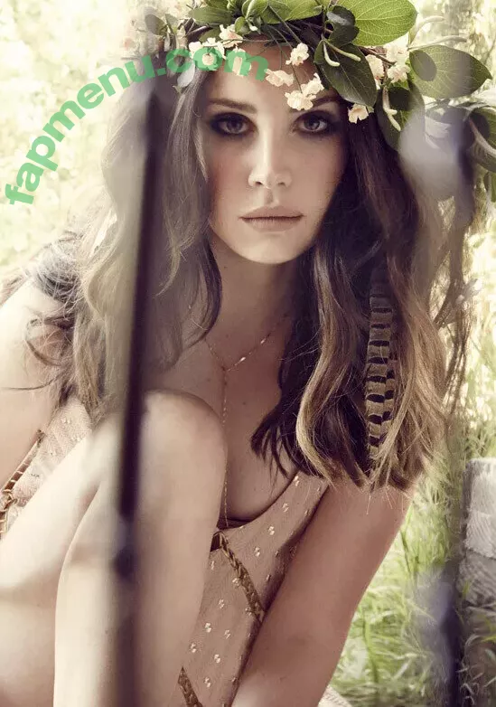 Lana Del Rey nude photo #0698 (lanadelreypictures / lanaraybabyx)