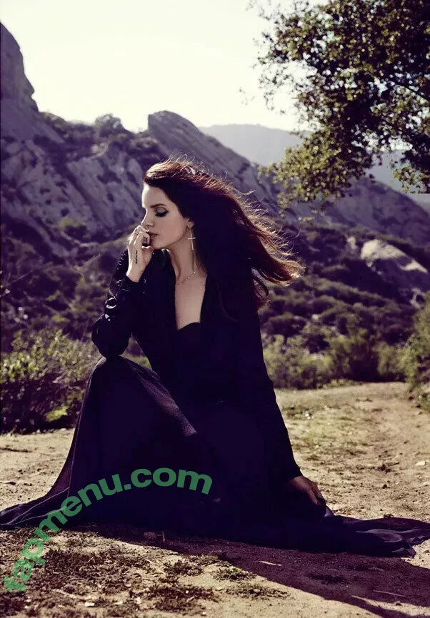 Lana Del Rey nude photo #0700 (lanadelreypictures / lanaraybabyx)